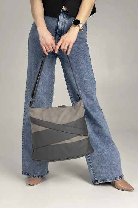 MT.Style 348622425