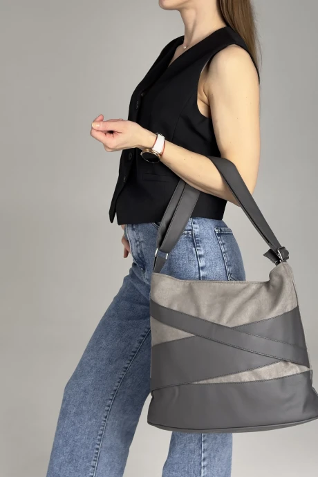 MT.Style 348622425
